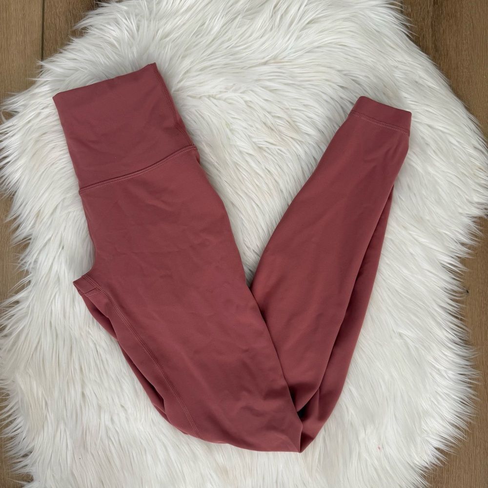 lululemon athletica Wonder Train dusty rose leggings - size 4